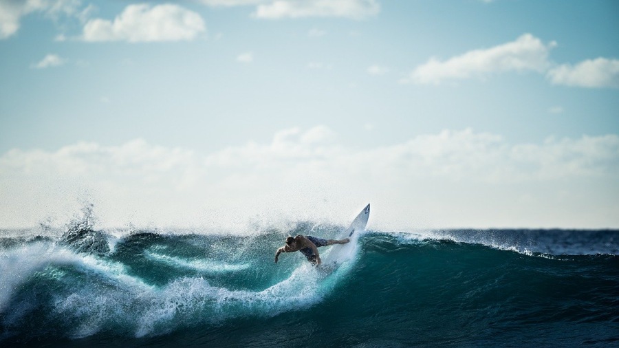 Pro Surfer Evan Valiere Uses Insanity