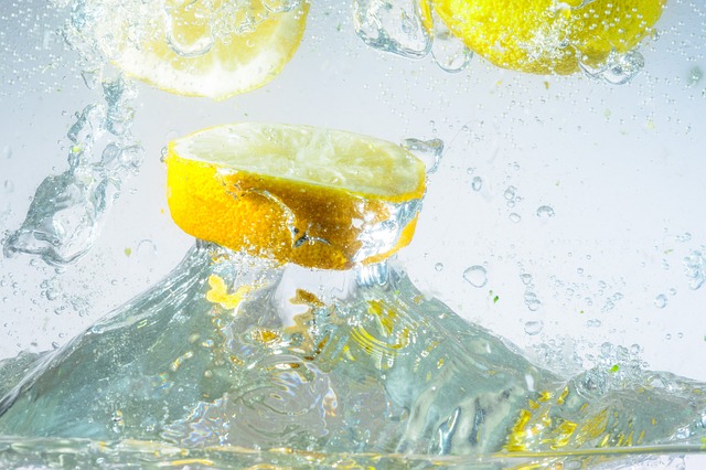 Are You Drinking Lemon Water? | TheFitClubNetwork.com